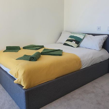 Cozy Room With Private Bathroom In Luxurious Flat Londres Extérieur photo
