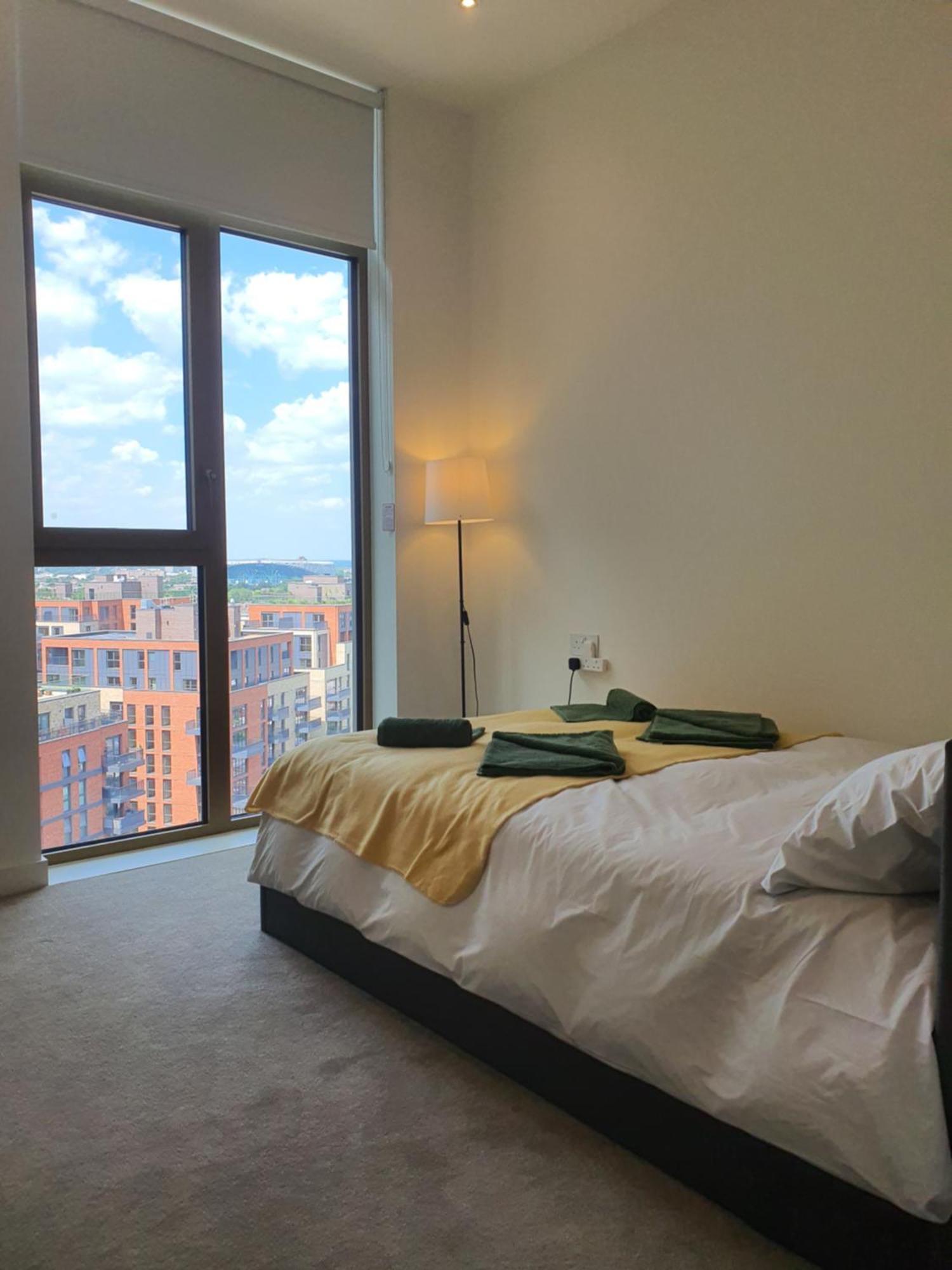 Cozy Room With Private Bathroom In Luxurious Flat Londres Extérieur photo